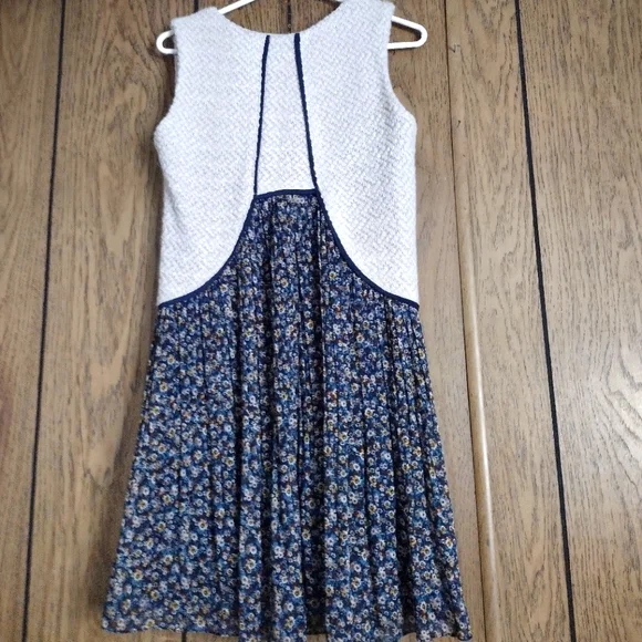 pinkyotto Dress Sleeveless Knit Bodice Pleated Floral Skirt - Picture 2 of 6